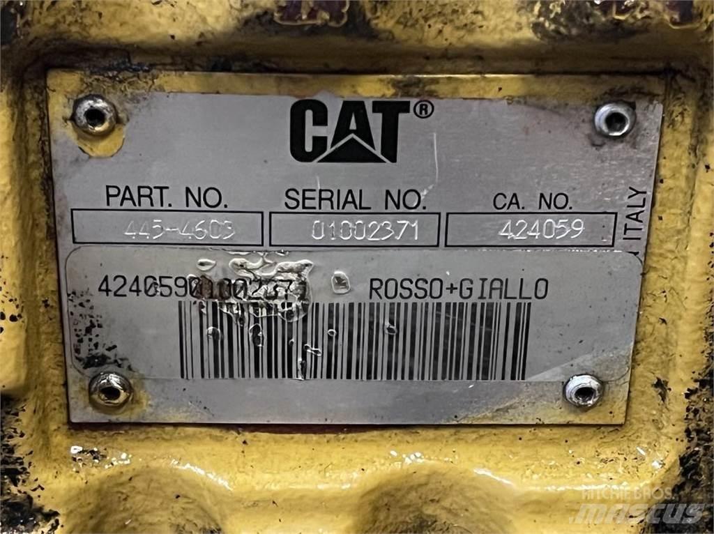 CAT 908M, Frontaksel 차축