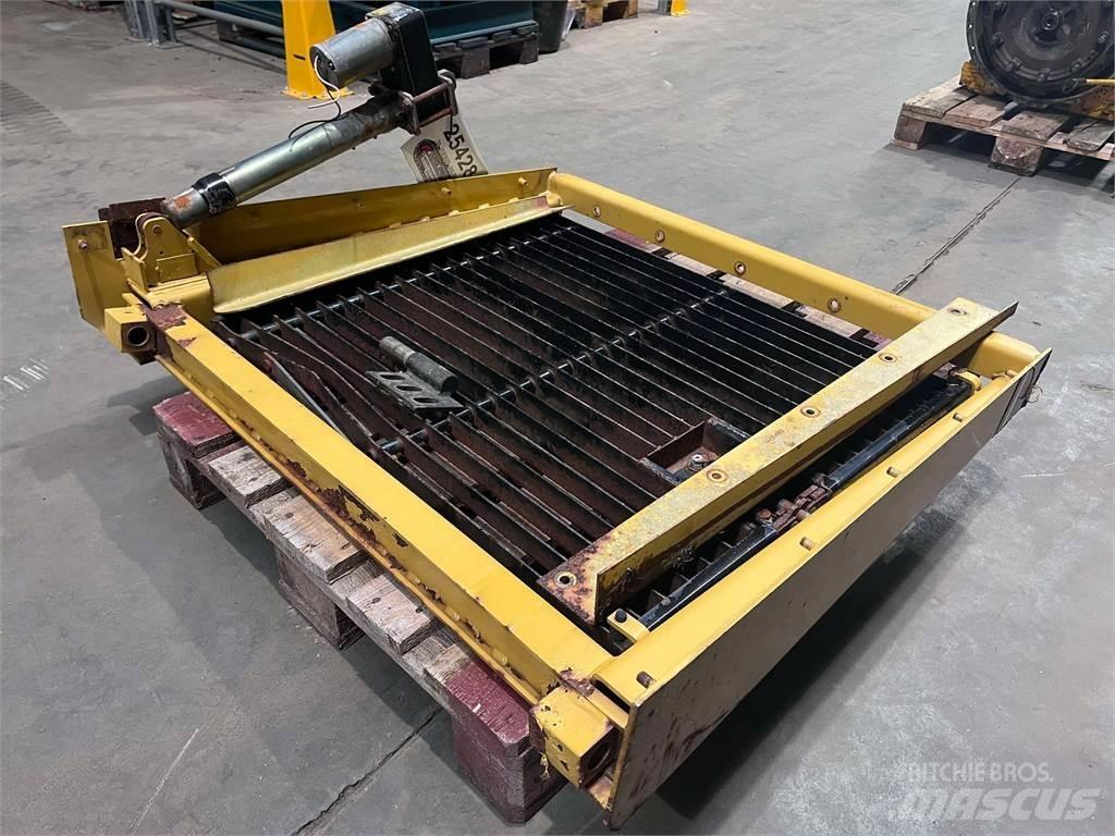 CAT 962GII Kølergrill 기타 부품  