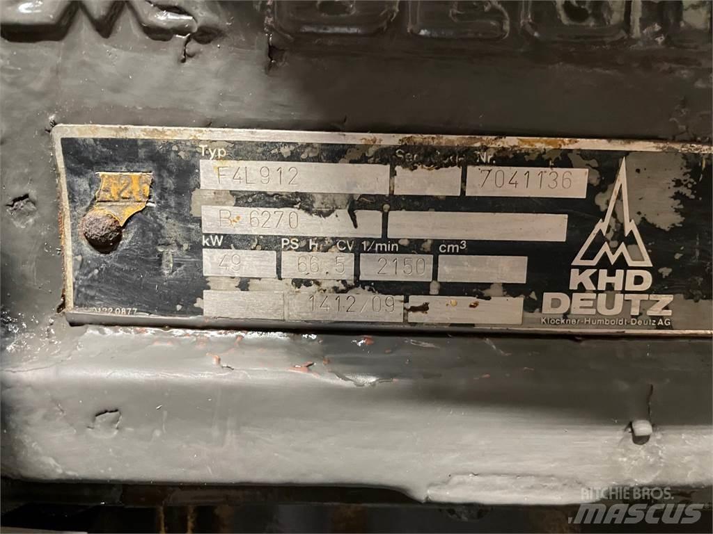 Deutz F4L 912 motor 엔진