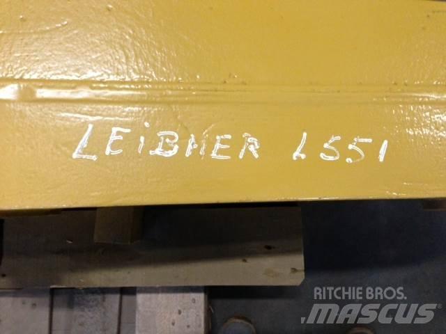 Liebherr L551 Link Arm 기타 부품  