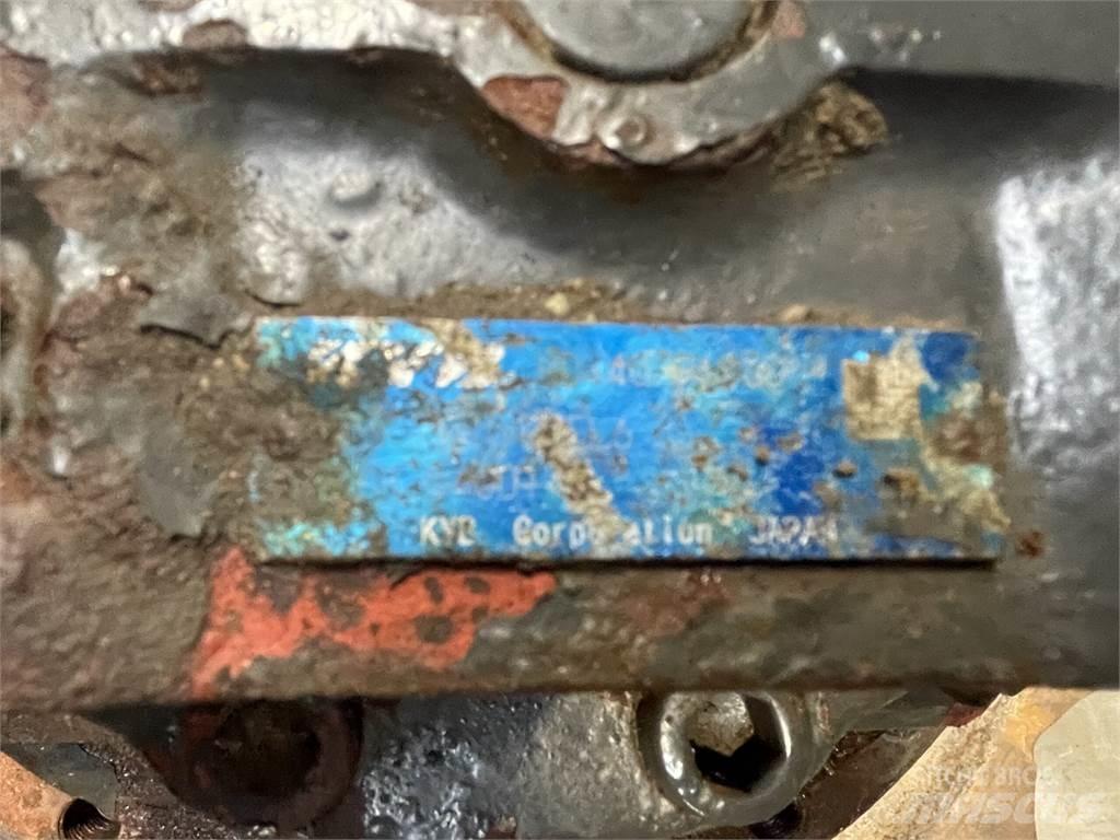New Holland E485B Køregear 트랜스미션
