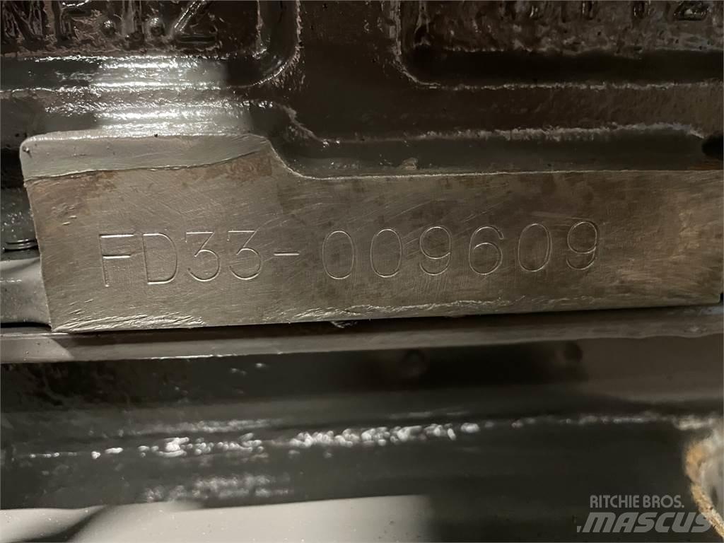 Nissan FD33 motor 엔진