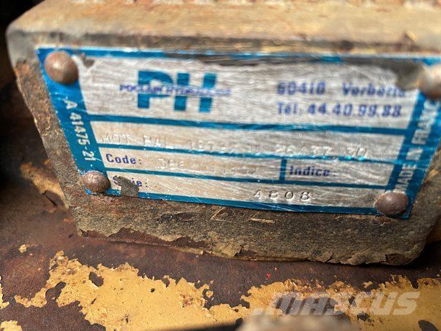 Poclain 125CK Krøjegear 트랜스미션