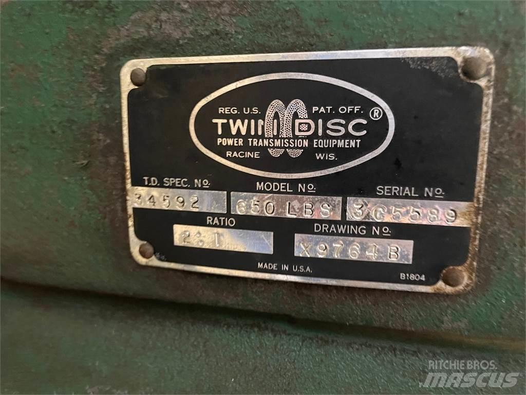  Twin Disc Model 6-C-1502-1 트랜스미션
