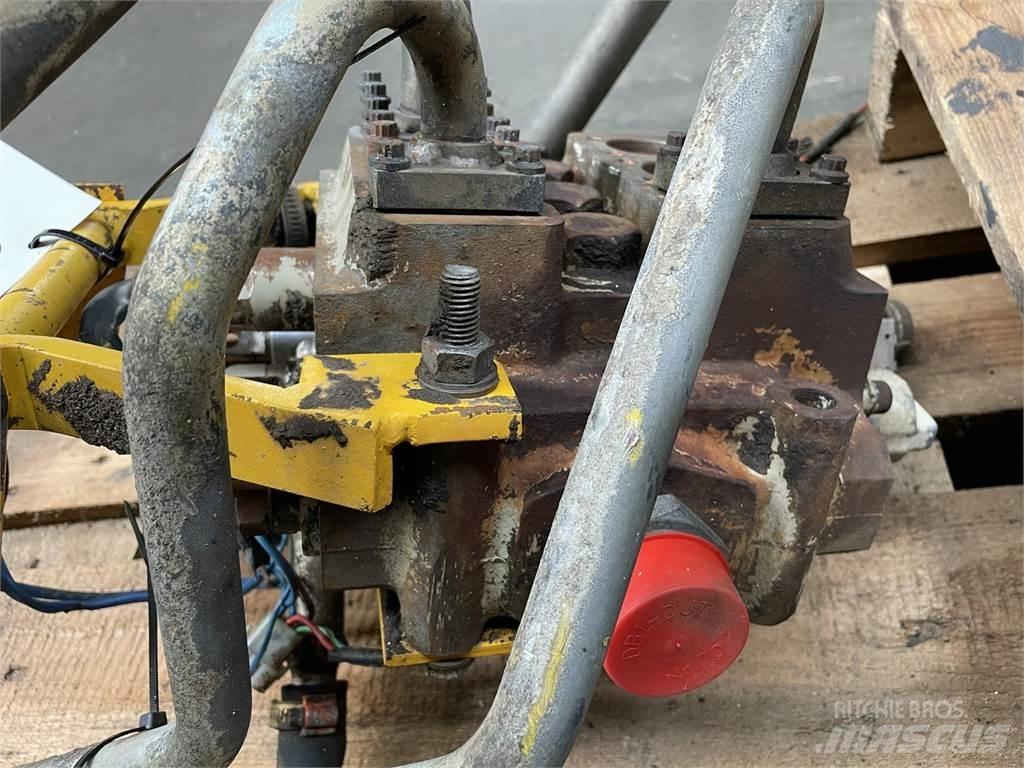 Volvo 4400 hovedventilblok 유압식 기계
