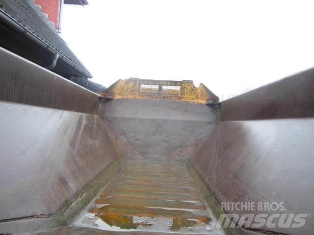 Volvo 861 dumper til ophug 건설현장 덤프트럭