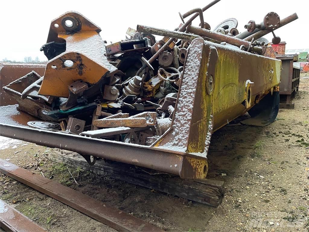 Volvo A25D dumperkasse 건설현장 덤프트럭