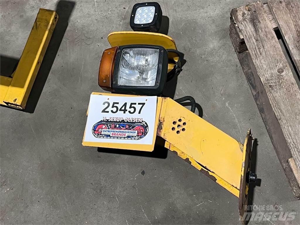 Volvo L120F frontlygte 일렉트로닉스