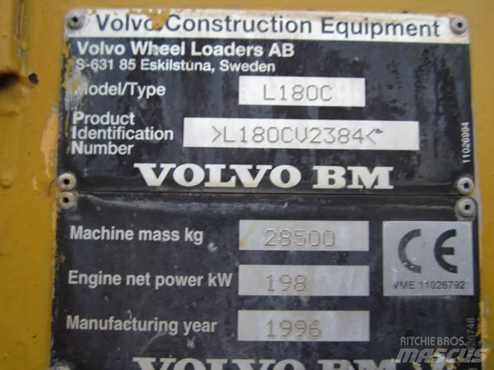 Volvo L180C til ophug  휠로우더