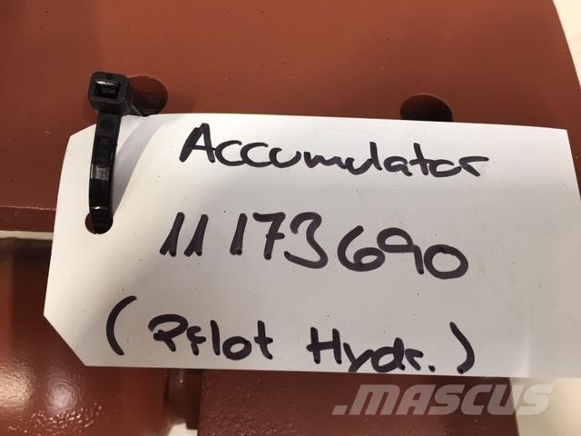 Volvo L180E Accumulator 유압식 기계