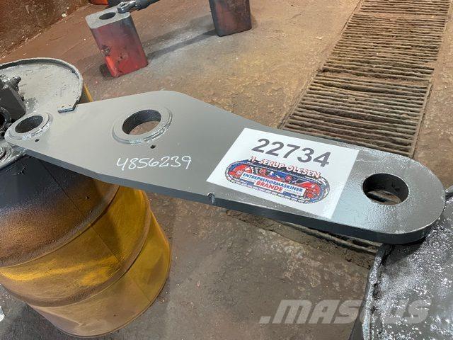 Volvo L90B Link Arm 기타 부품  