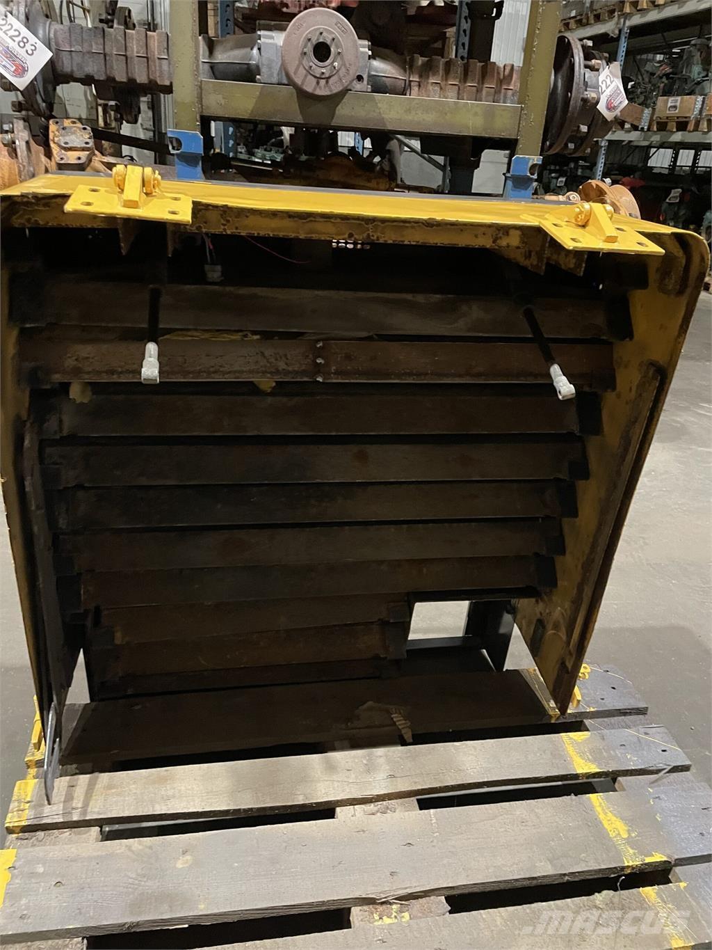 Volvo L90C kølerhjelm 기타 부품  