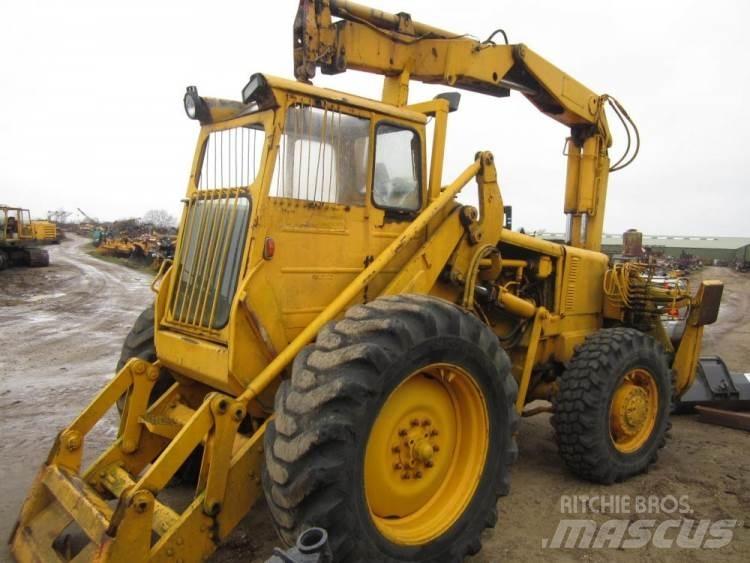 Volvo LM840 4 x 4, til ophug  휠로우더