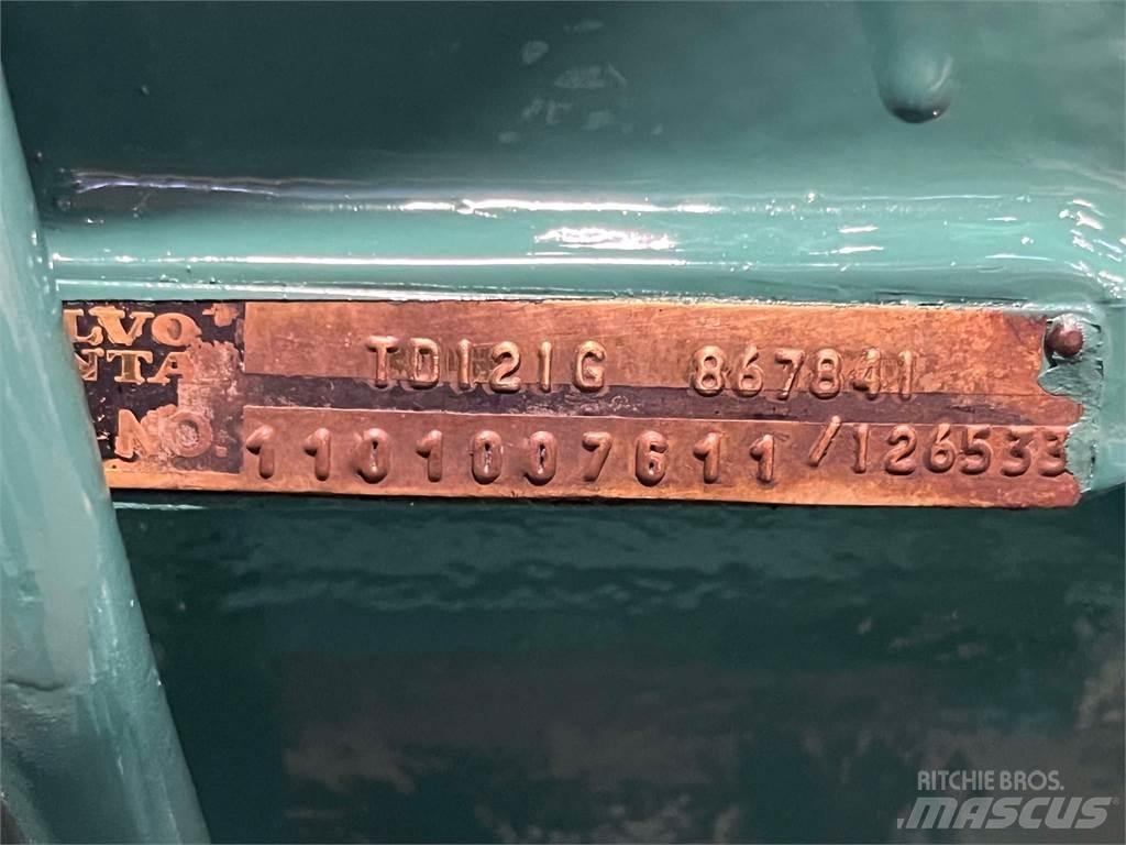 Volvo TD121G motor 엔진