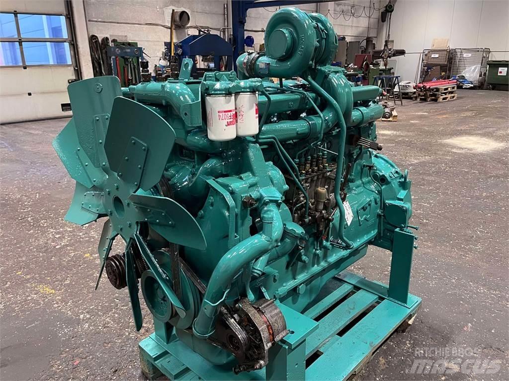 Volvo TD121G motor 엔진