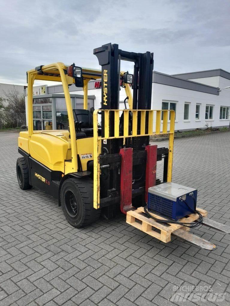 Hyster J5.0XN6 전동 지게차