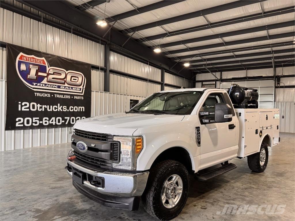 Ford F-250 시립/다목적 차량