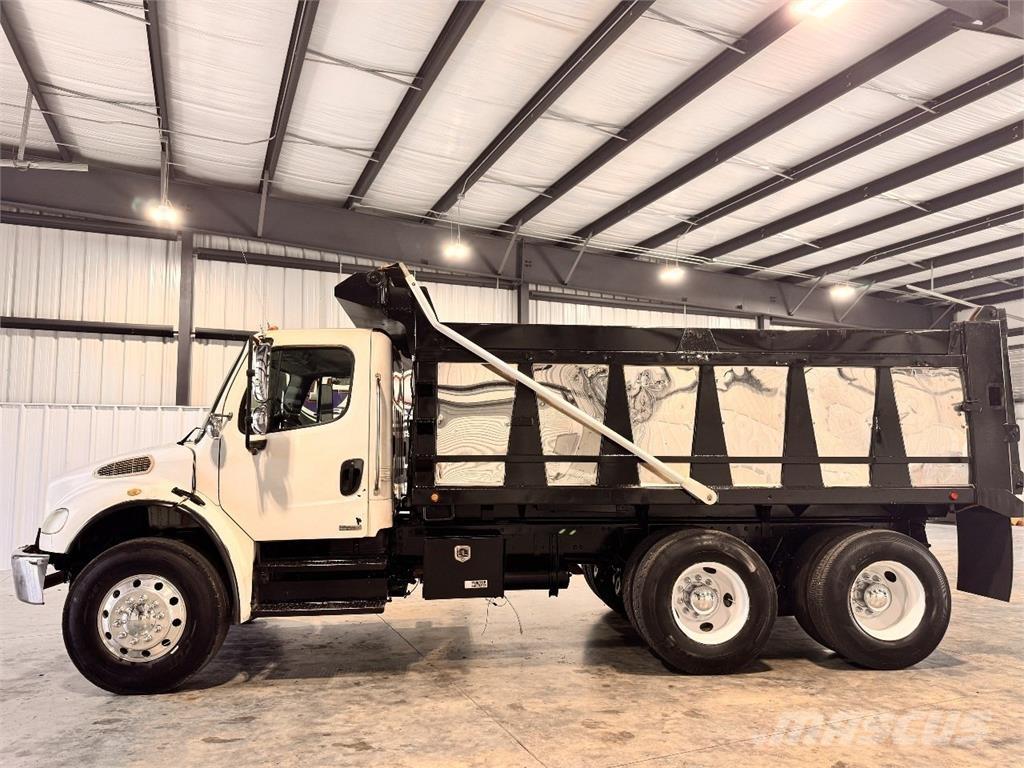 Freightliner M2 덤프 트럭