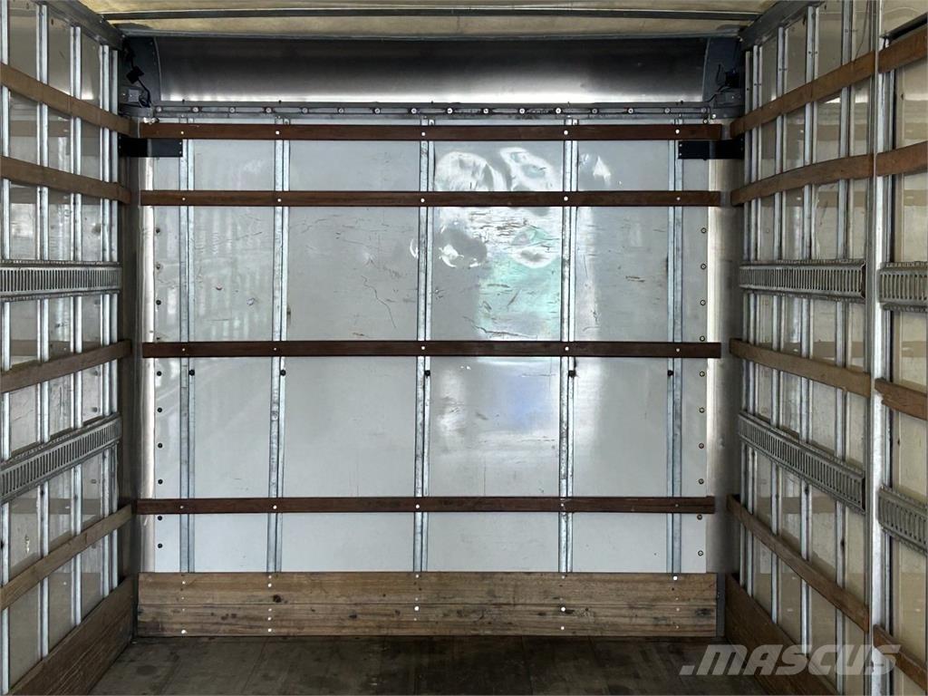 Freightliner M2 탑차 트럭