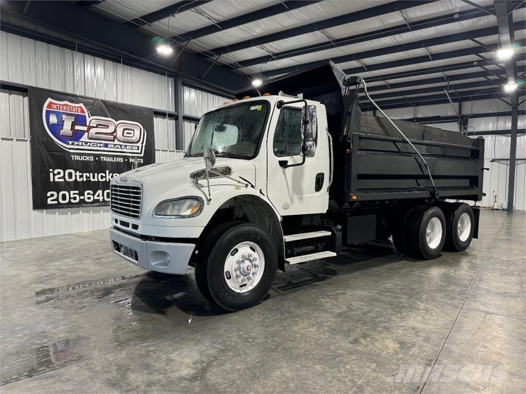 Freightliner M2 106 덤프 트럭