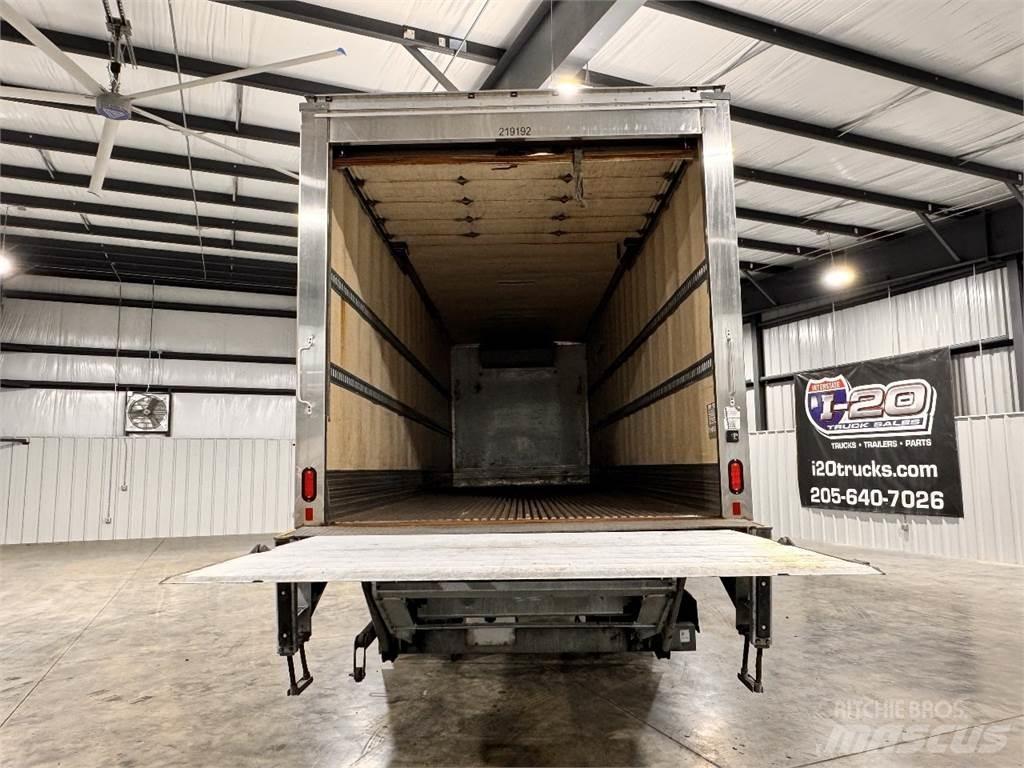 Freightliner M2 106 온도 조절식 트럭
