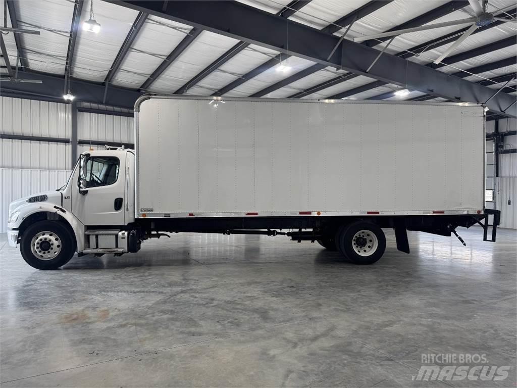 Freightliner M2106 탑차 트럭