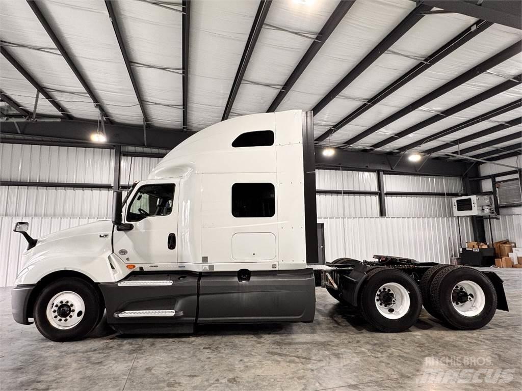 International LT625 트랙터 유닛