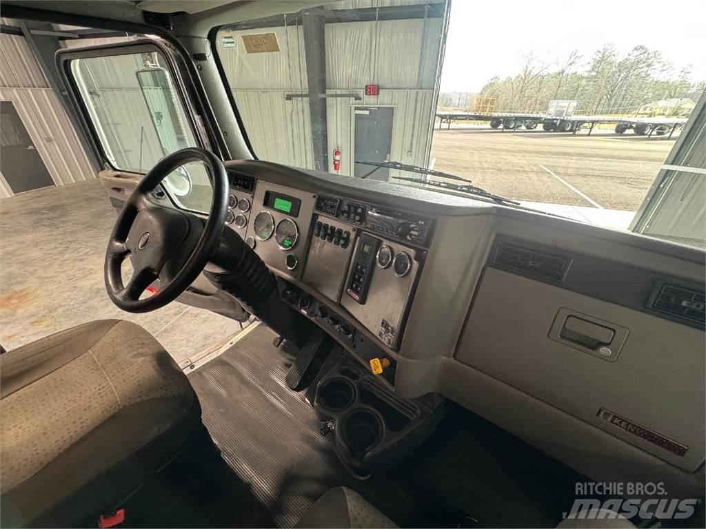 Kenworth T270 새시 운전실 트럭