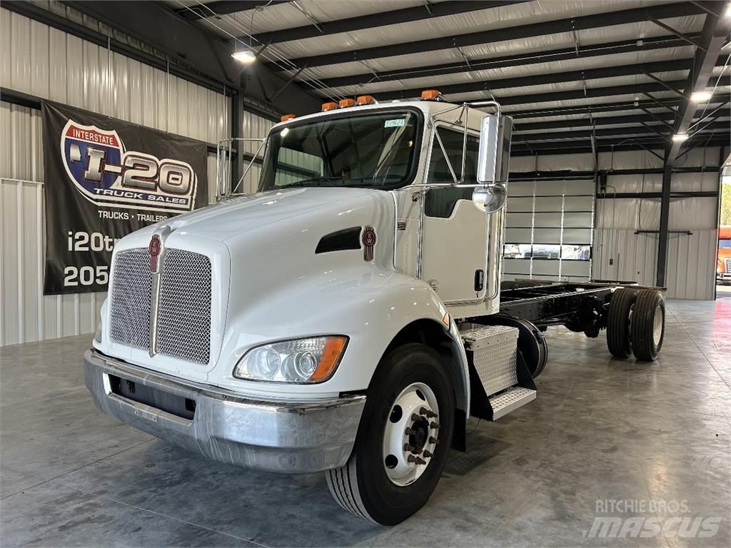 Kenworth T270 새시 운전실 트럭