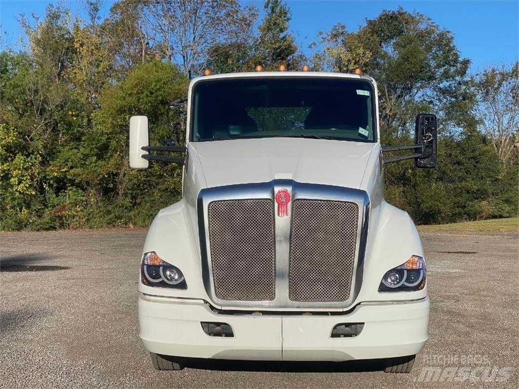 Kenworth T680 트랙터 유닛