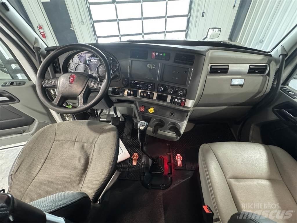 Kenworth T680 트랙터 유닛