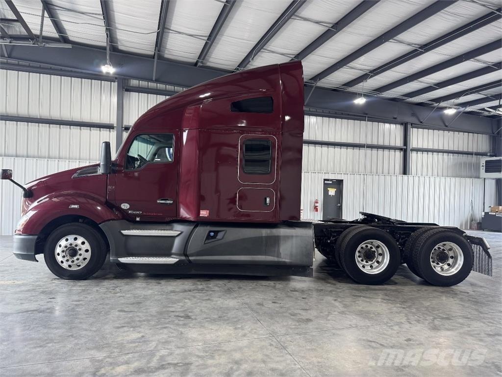Kenworth T680 트랙터 유닛