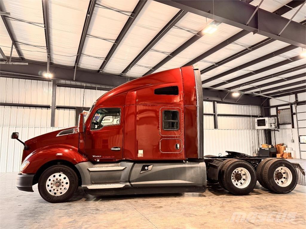 Kenworth T680 트랙터 유닛