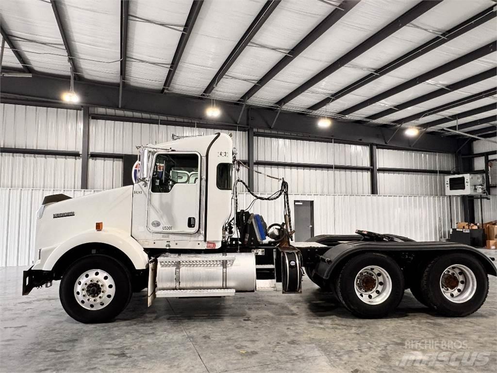 Kenworth T800 트랙터 유닛