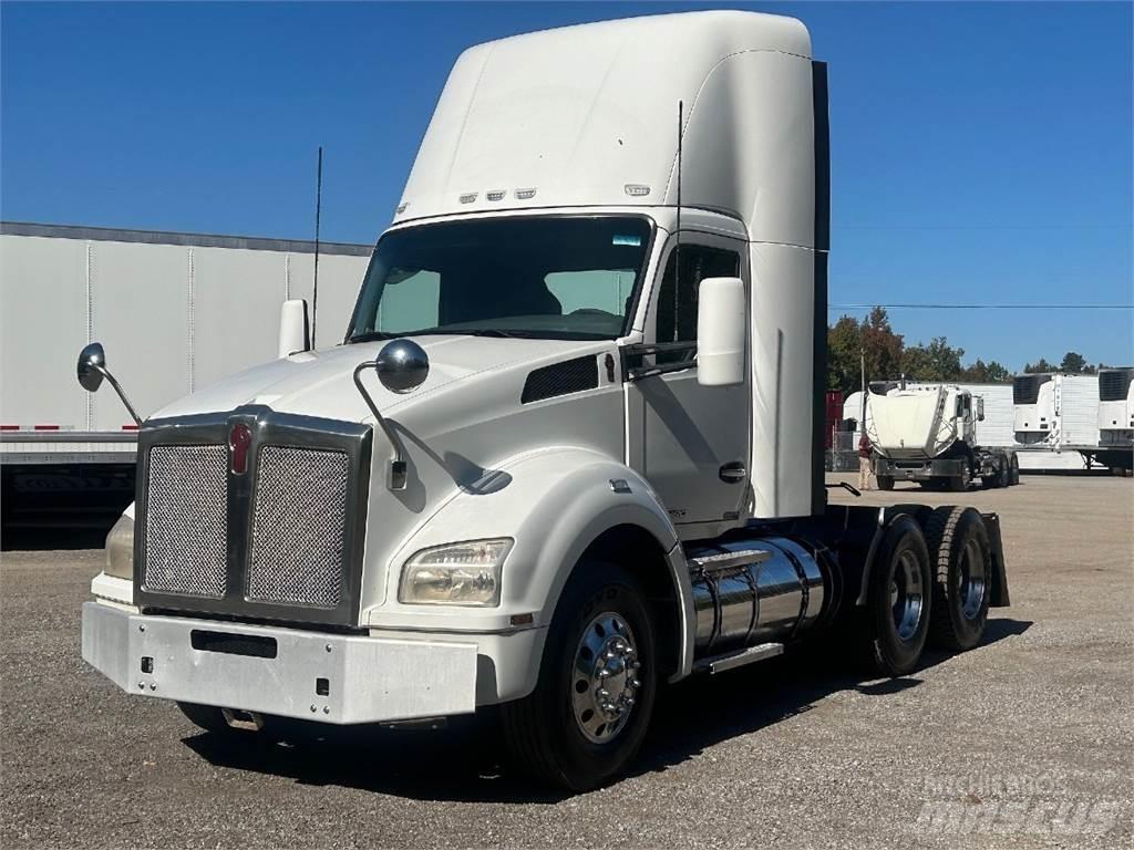Kenworth T880 트랙터 유닛