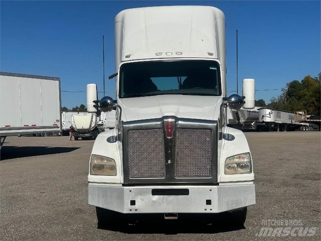 Kenworth T880 트랙터 유닛