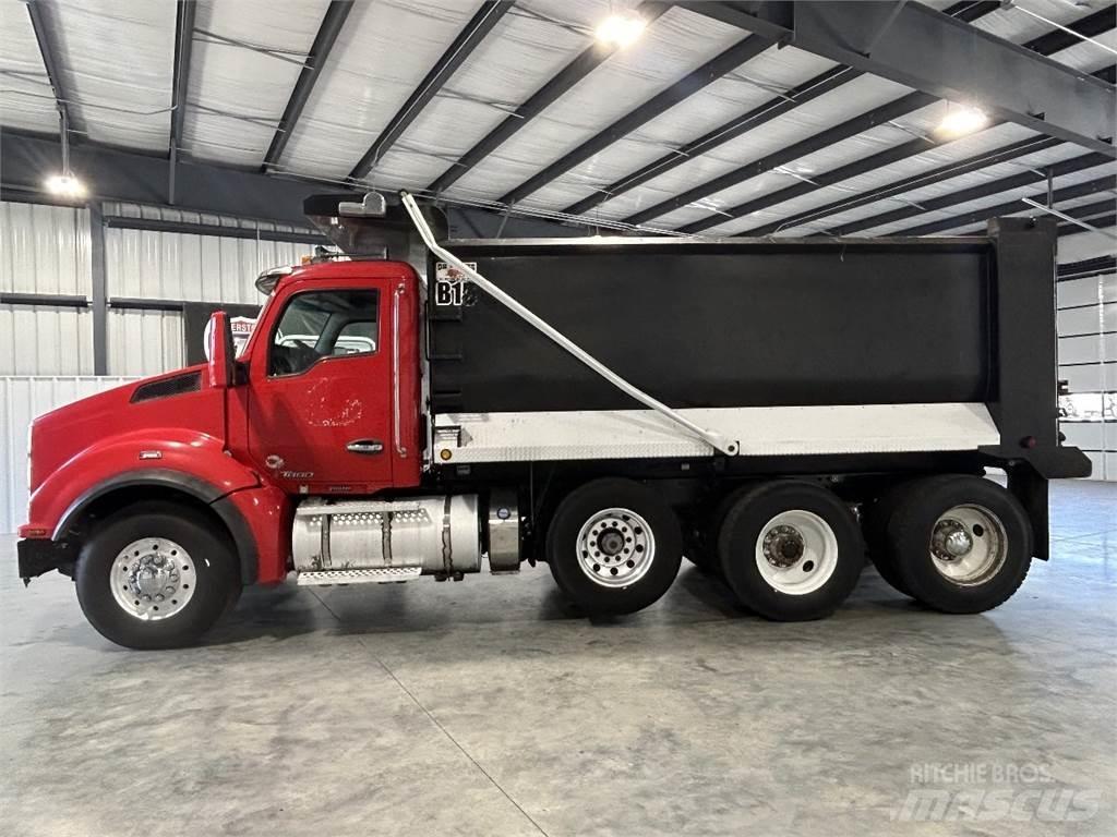 Kenworth T880 덤프 트럭