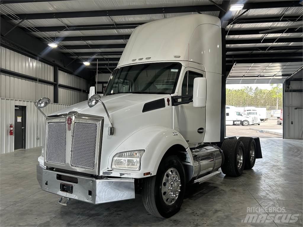 Kenworth T880 트랙터 유닛