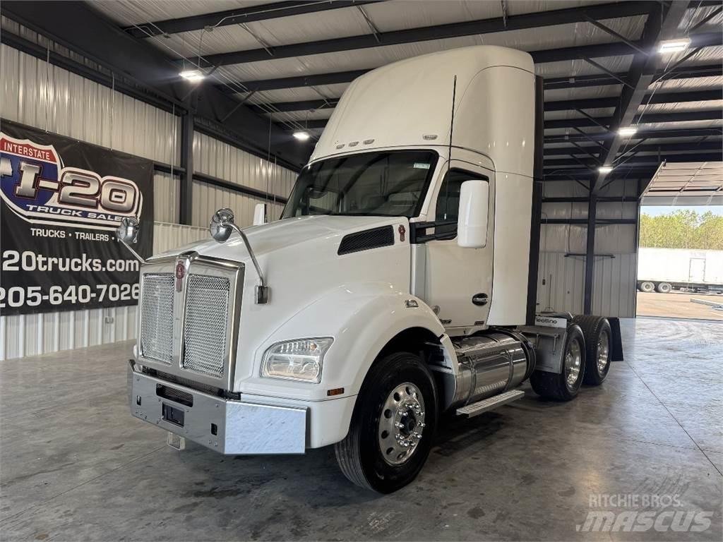 Kenworth T880 트랙터 유닛