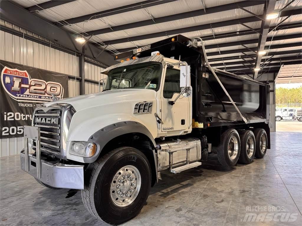 Mack GU713 덤프 트럭