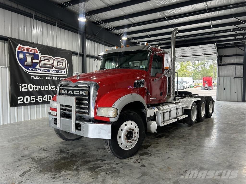 Mack GU713 트랙터 유닛