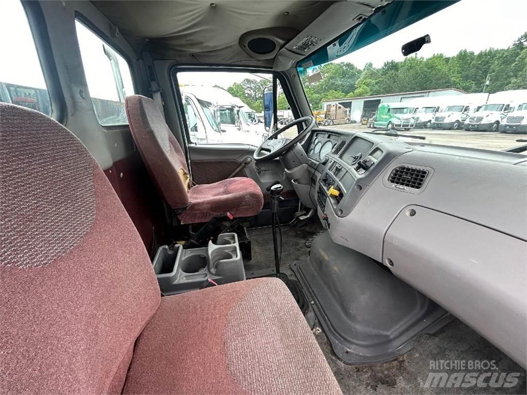 Sterling L7500 플랫베드/드롭사이드 트럭