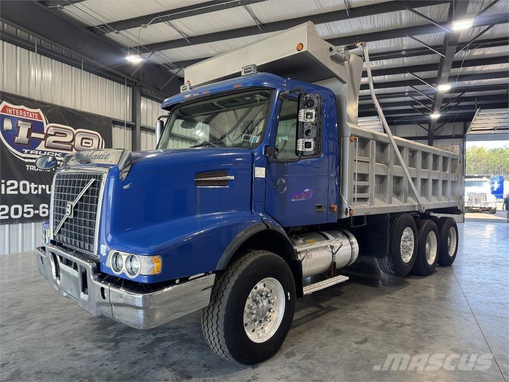 Volvo VHD 덤프 트럭