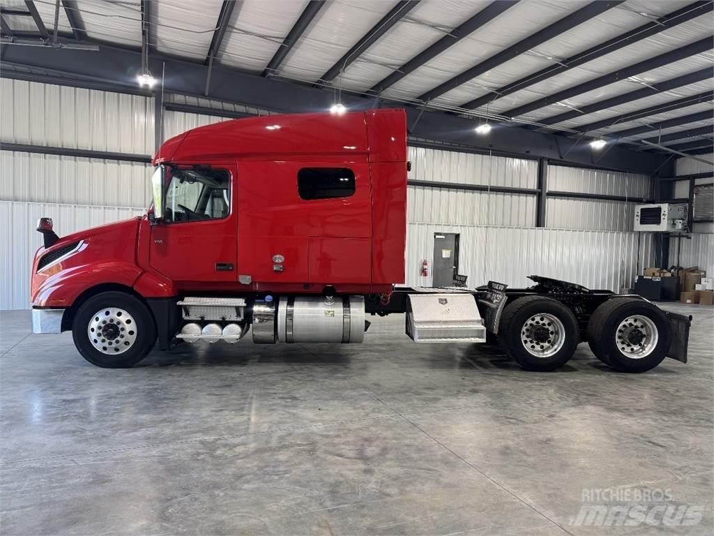 Volvo VNL64T740 트랙터 유닛