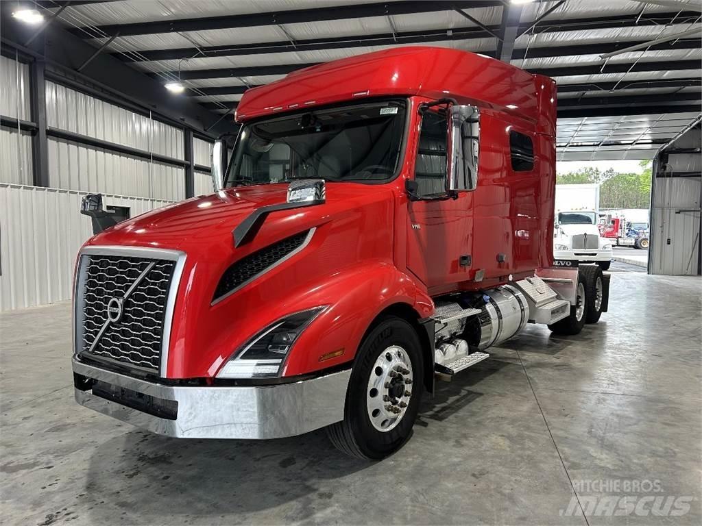 Volvo VNL64T740 트랙터 유닛