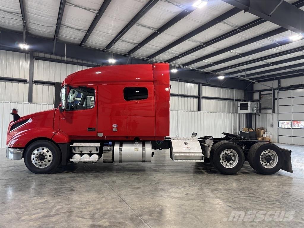 Volvo VNL64T740 트랙터 유닛