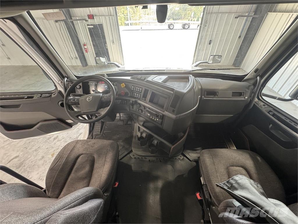 Volvo VNL760 트랙터 유닛