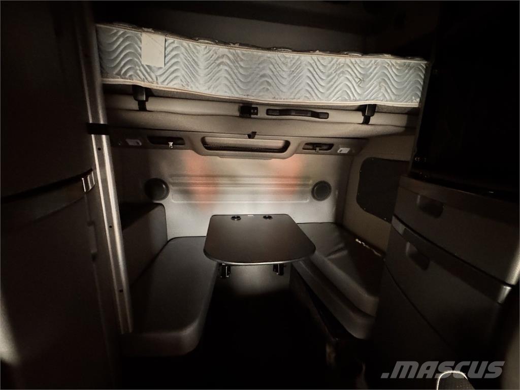 Volvo VNL860 트랙터 유닛