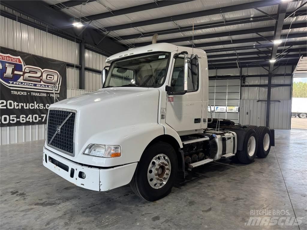 Volvo VNM 트랙터 유닛