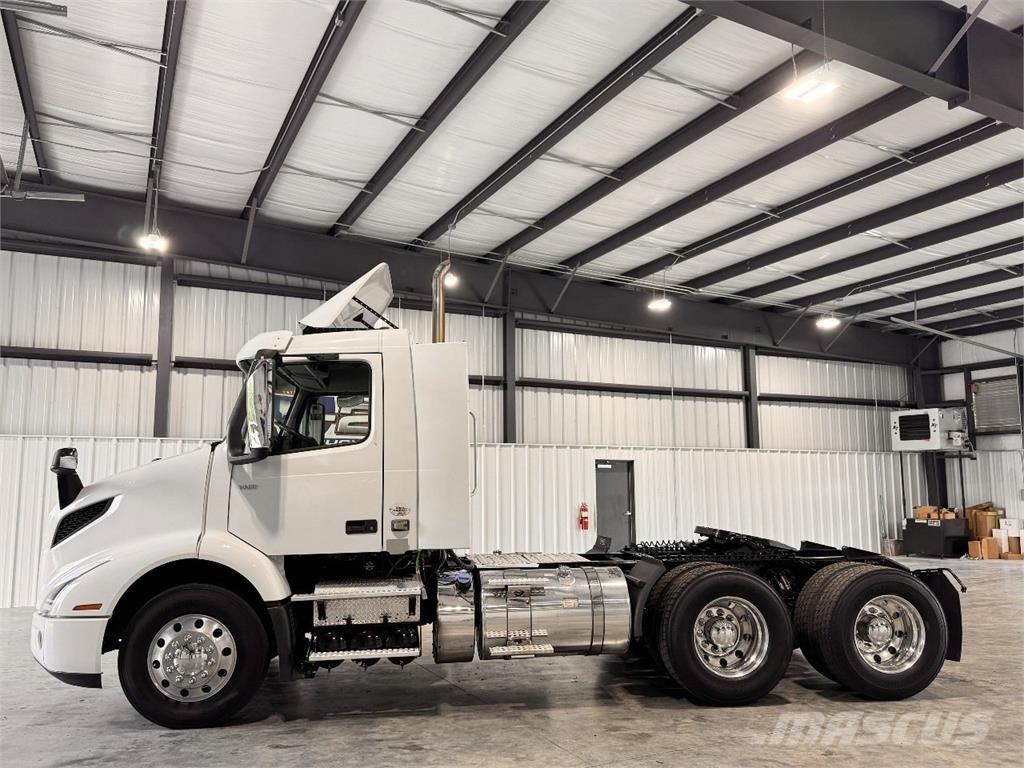 Volvo VNR64T300 트랙터 유닛